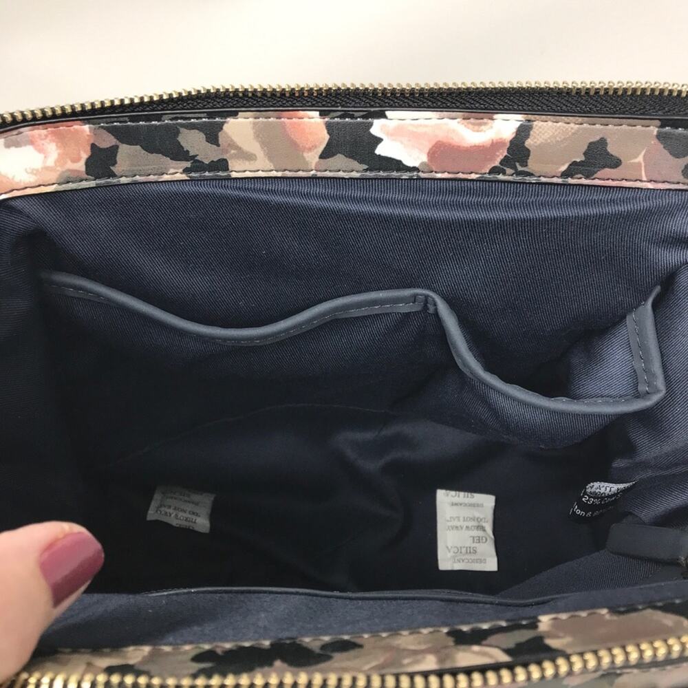 French Connection NWT Camo Floral Shoulder Bag Devin Satchel Purse - Picture 11 of 12